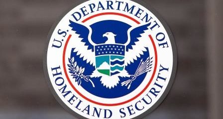 DHS amplía los motivos de carga pública y publica la Regla Final